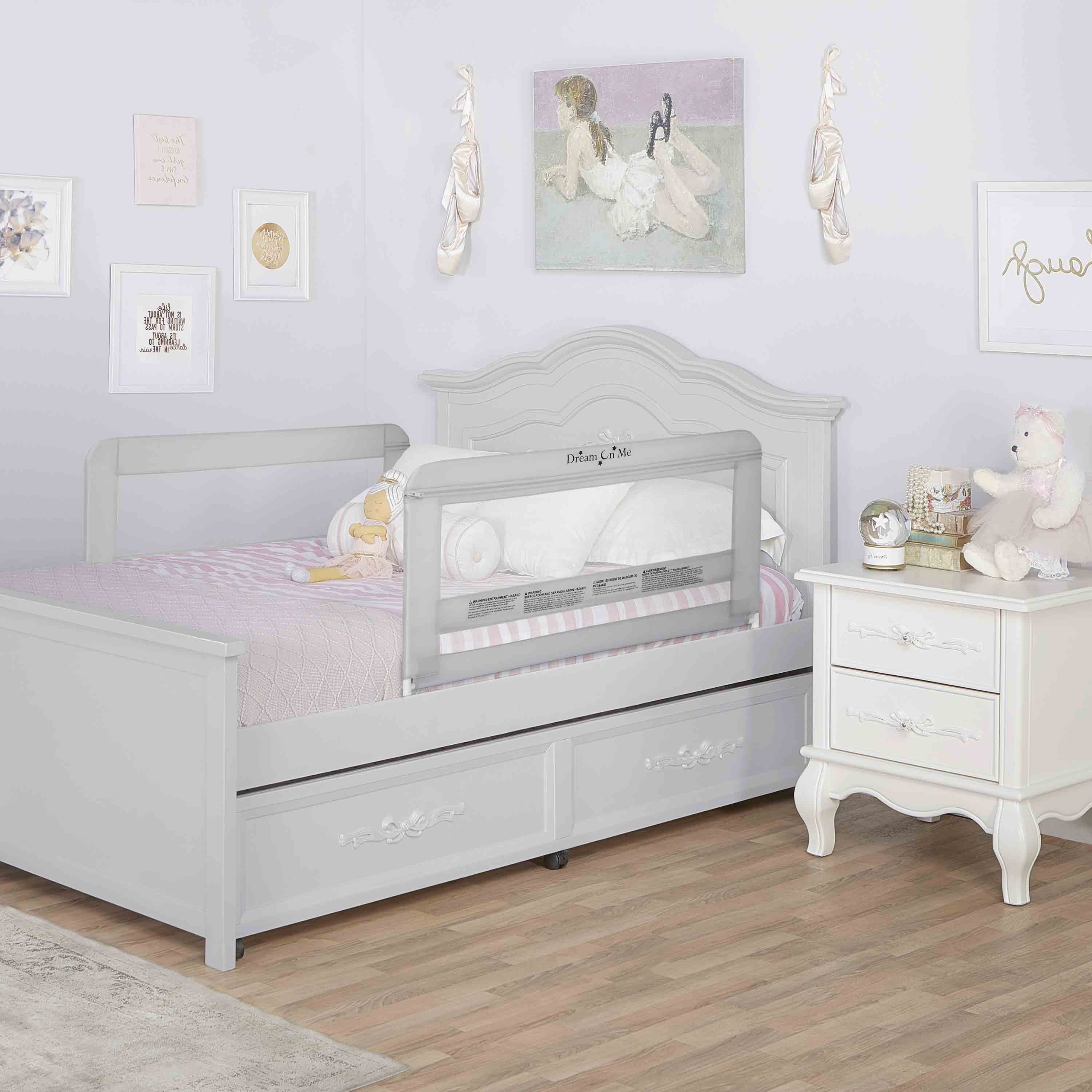 427_GRY_RmScene_A 427_GRY_RmScene_A