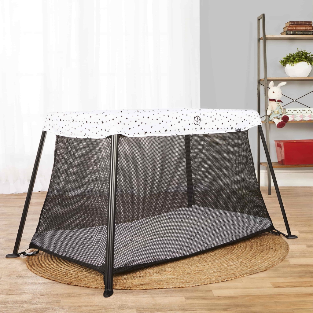 Travel Light Playard Dream On Me