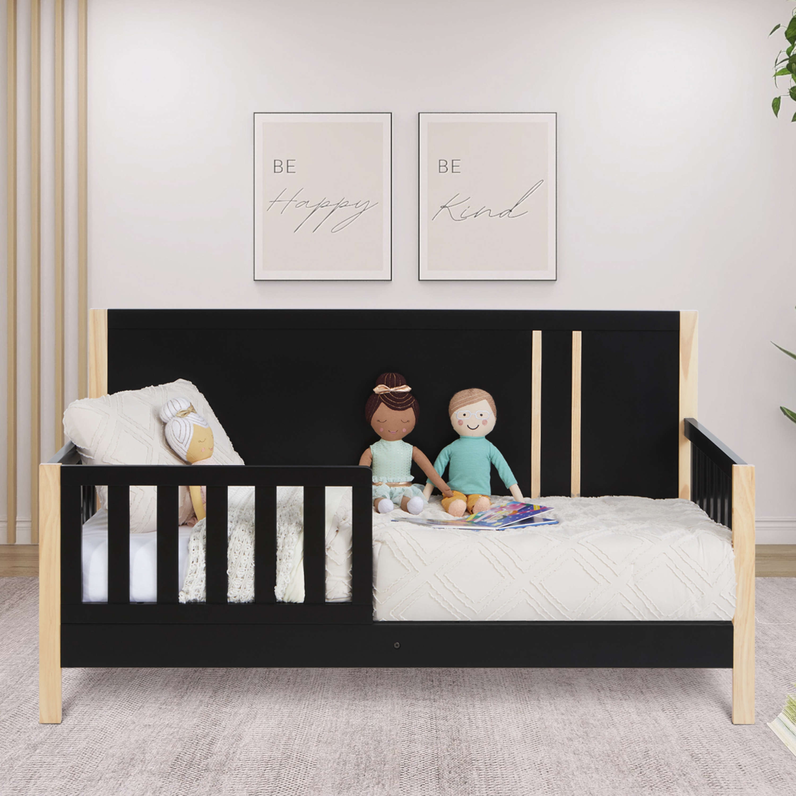 Soho Toddler Bed Dream On Me